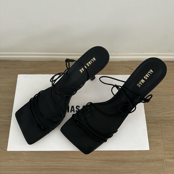 *PRICE FIRM* Alias Mae Leyla Heel, Black, Size US 9 - Picture 3 of 5